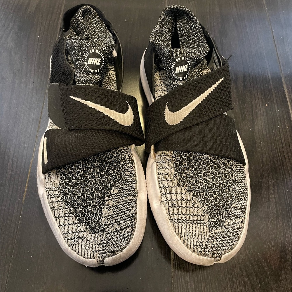 Nike Free RN Motion Flyknit